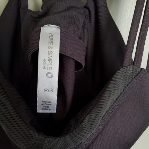 Strappy sports bra - Picture 3 of 3